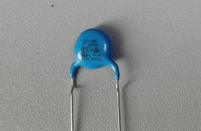 ��Ҏ�մ����Y5V400V222M